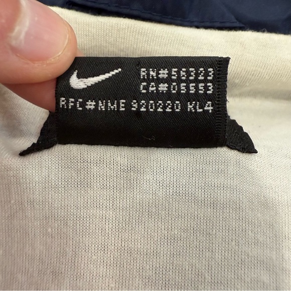 Vintage Nike 1/2 Zip Pullover Hooded Windbreaker Jacket Womens XL Purple/Blue - Picture 7 of 10